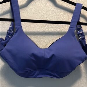 Oiselle high support sports bra. Worn a few times.